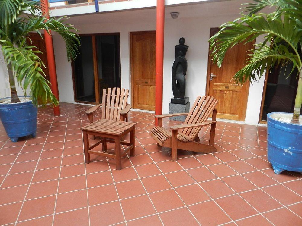 The Ritz Hostel Willemstad Kültér fotó