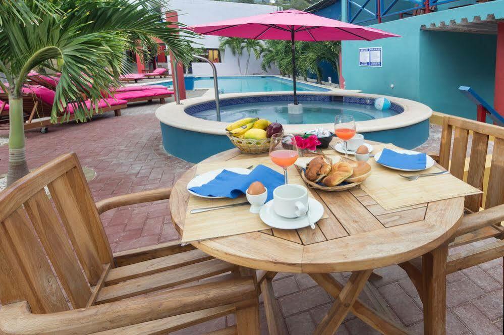 The Ritz Hostel Willemstad Kültér fotó